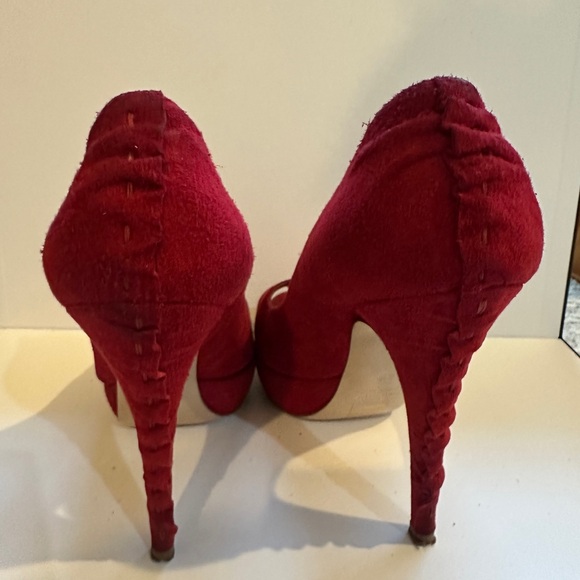 Miu Miu Suede Peep Toe Red Heels with detailed Stitching on the Heel Sz 38 - Picture 9 of 13